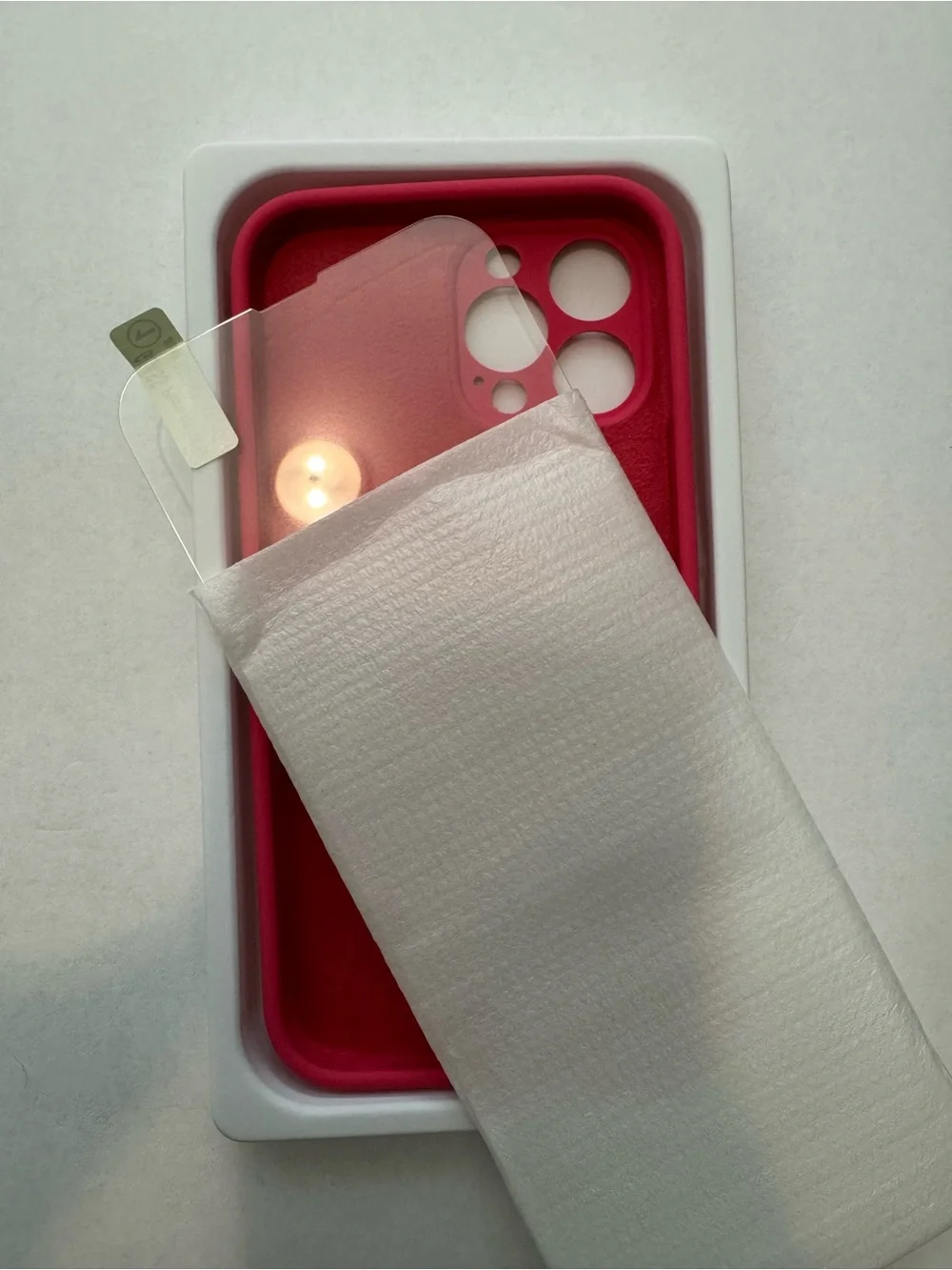 Silicone iPhone 13 Pro Max Case Hibiscus Pink + Screen Protector